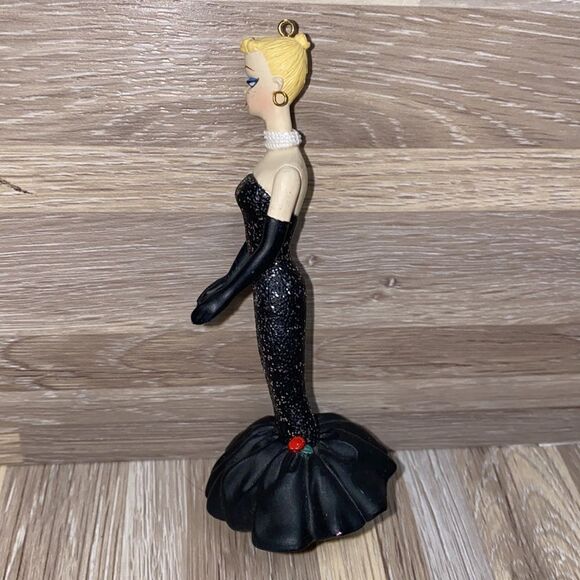 Barbie hallmark vintage decorations set of 3 holiday Barbie dolls 90s Christmas - Picture 7 of 16